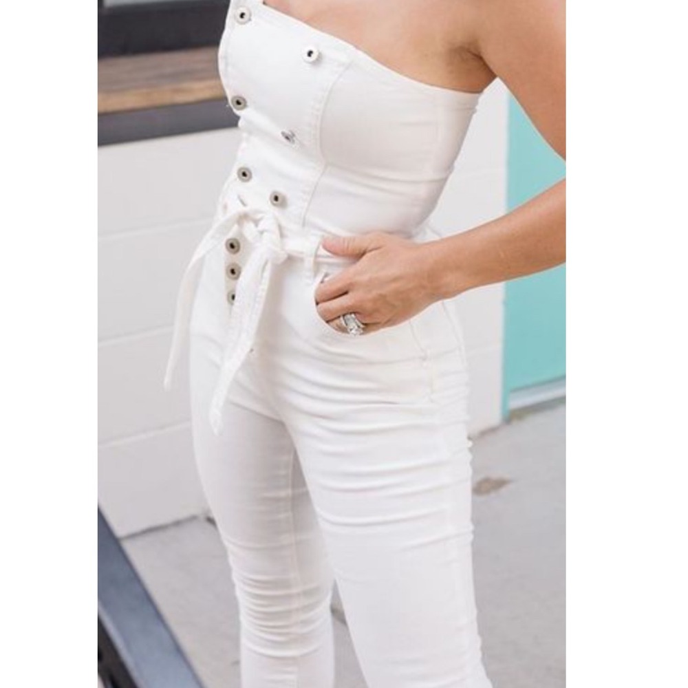 Kittenish Women's Strapless Button Front Belted Denim Jumpsuit White XS